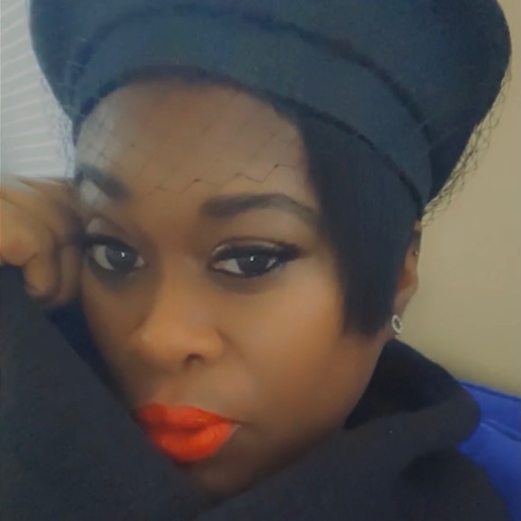 Ladies Beret - Picture 2 of 4